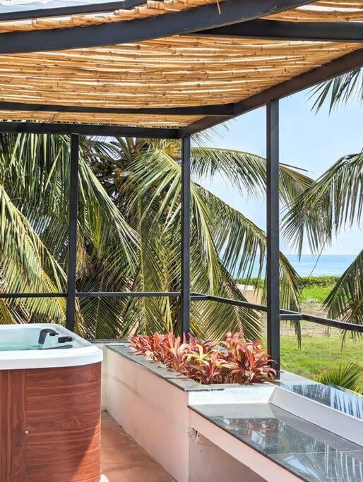 Cove Luxury Beach Villa Mahabalipuram Exterior foto